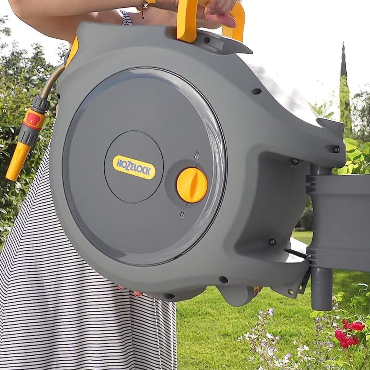 HOZELOCK - Auto Reel Wall-mounted 40m: Easy to Install, Child-lock, Auto-rewind